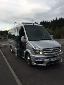 Minibus VIP Avec Chauffeur Autocar-Travel